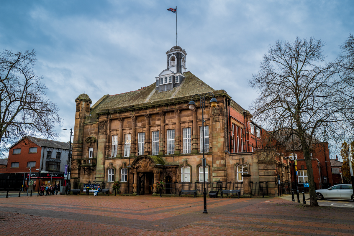Leigh Town centre improvements - Town Hall