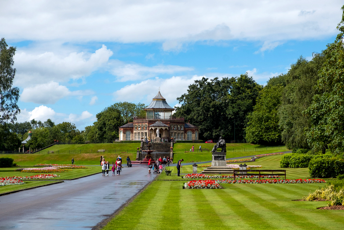 The beautiful Mesnes park in summer